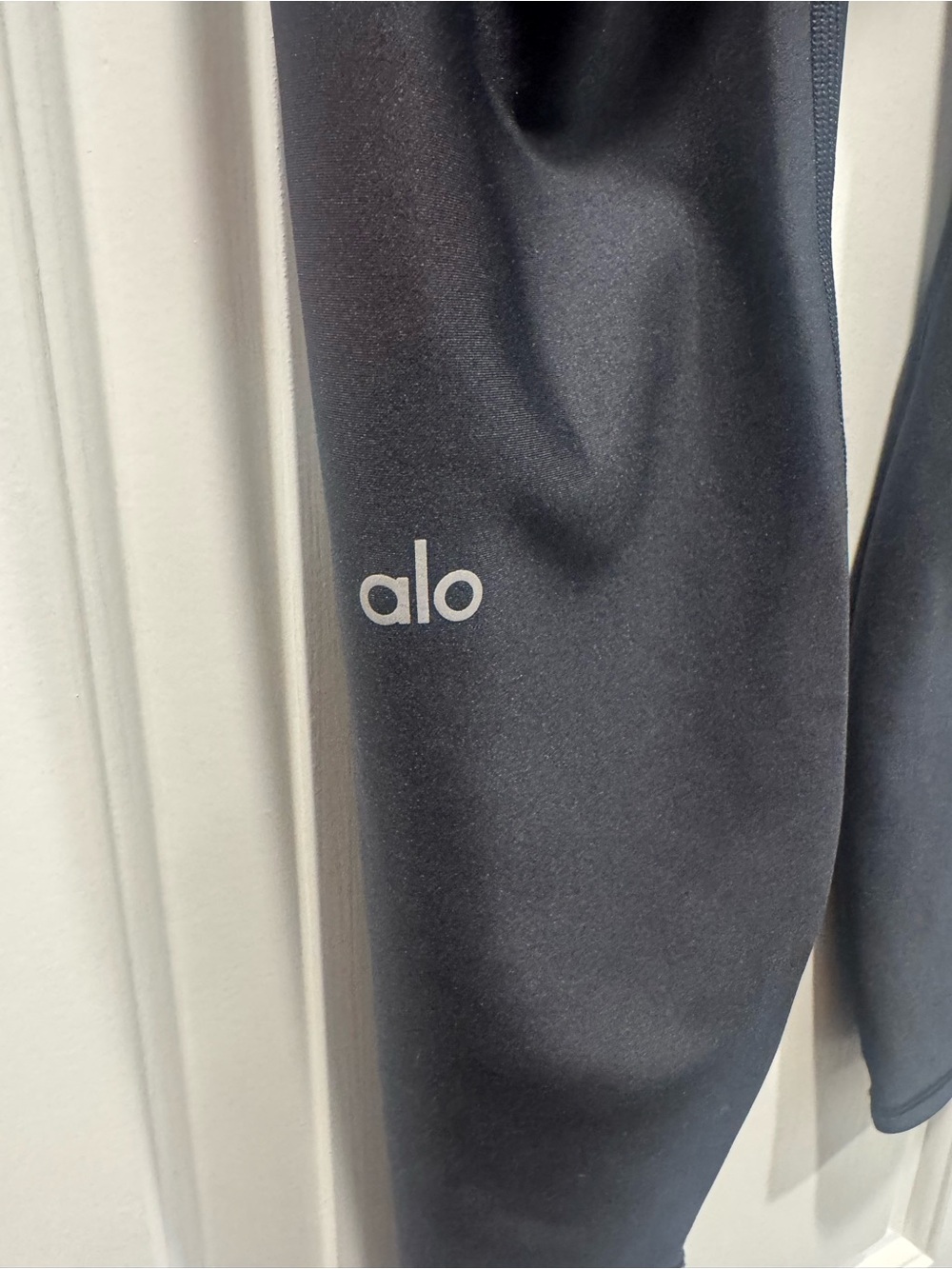 ALO Yoga Black High-Rise Leggings with White Logo